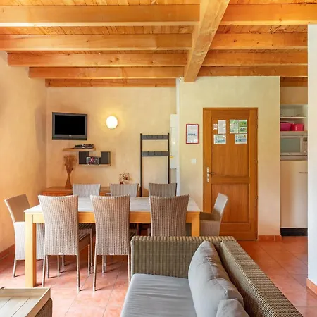 Cozy With Scenic Views