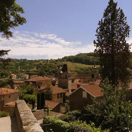 Hébergement de vacances Cozy With Scenic Views Lacapelle-Marival