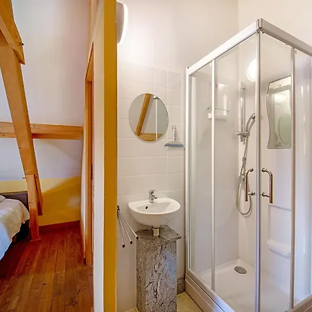 Cozy With Scenic Views