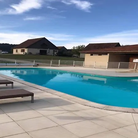 Cozy With Scenic Views Hébergement de vacances Lacapelle-Marival