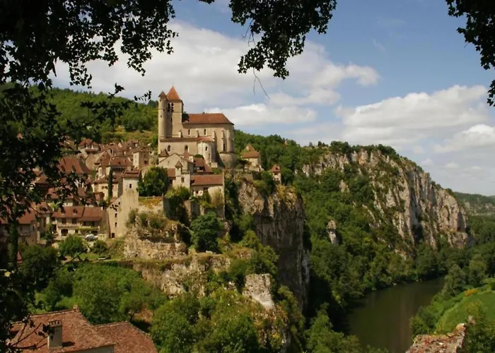 Cozy With Scenic Views 拉卡佩勒-马里瓦勒