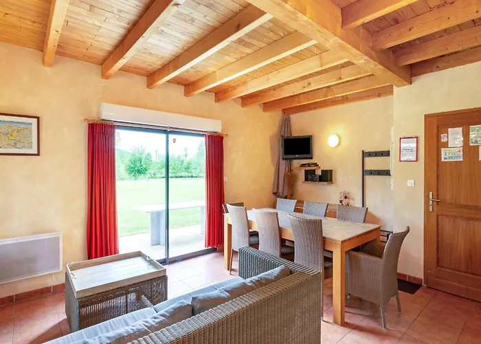 Cozy With Scenic Views *