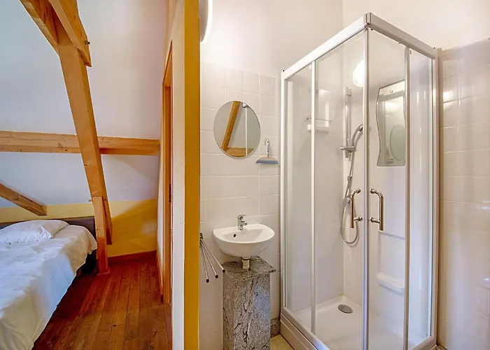 Cozy With Scenic Views